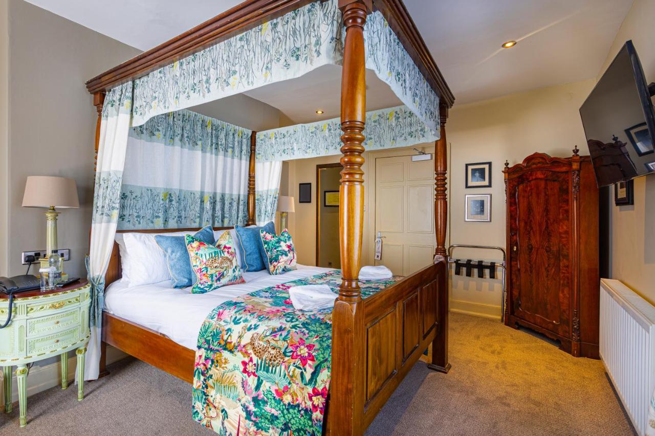 The Rutland Arms Hotel, Bakewell, Derbyshire Dış mekan fotoğraf