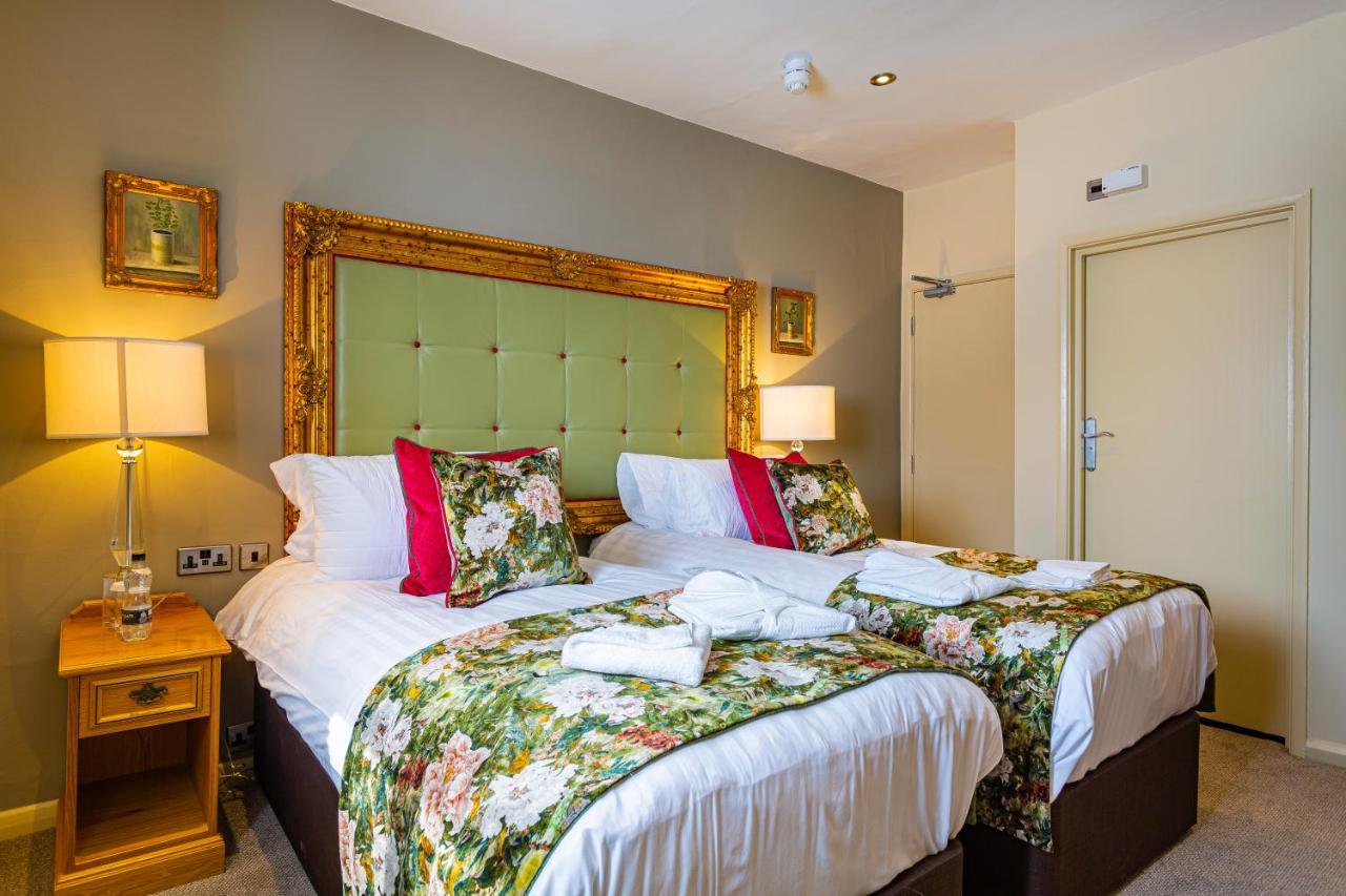 The Rutland Arms Hotel, Bakewell, Derbyshire Dış mekan fotoğraf