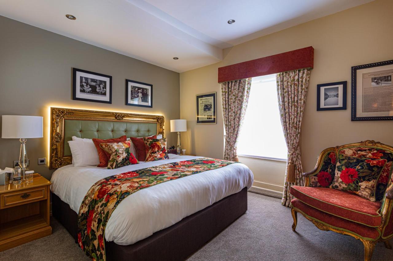 The Rutland Arms Hotel, Bakewell, Derbyshire Dış mekan fotoğraf