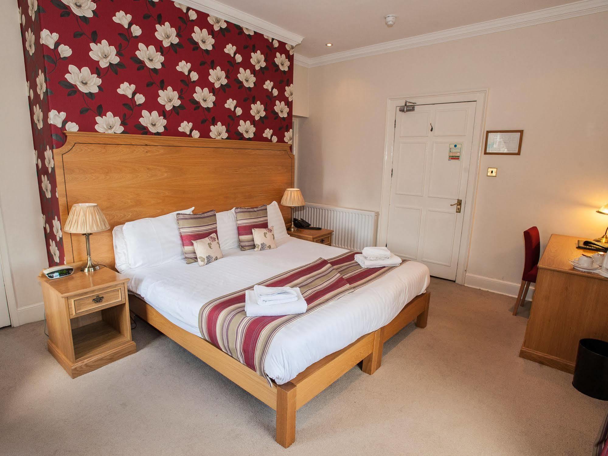 The Rutland Arms Hotel, Bakewell, Derbyshire Dış mekan fotoğraf