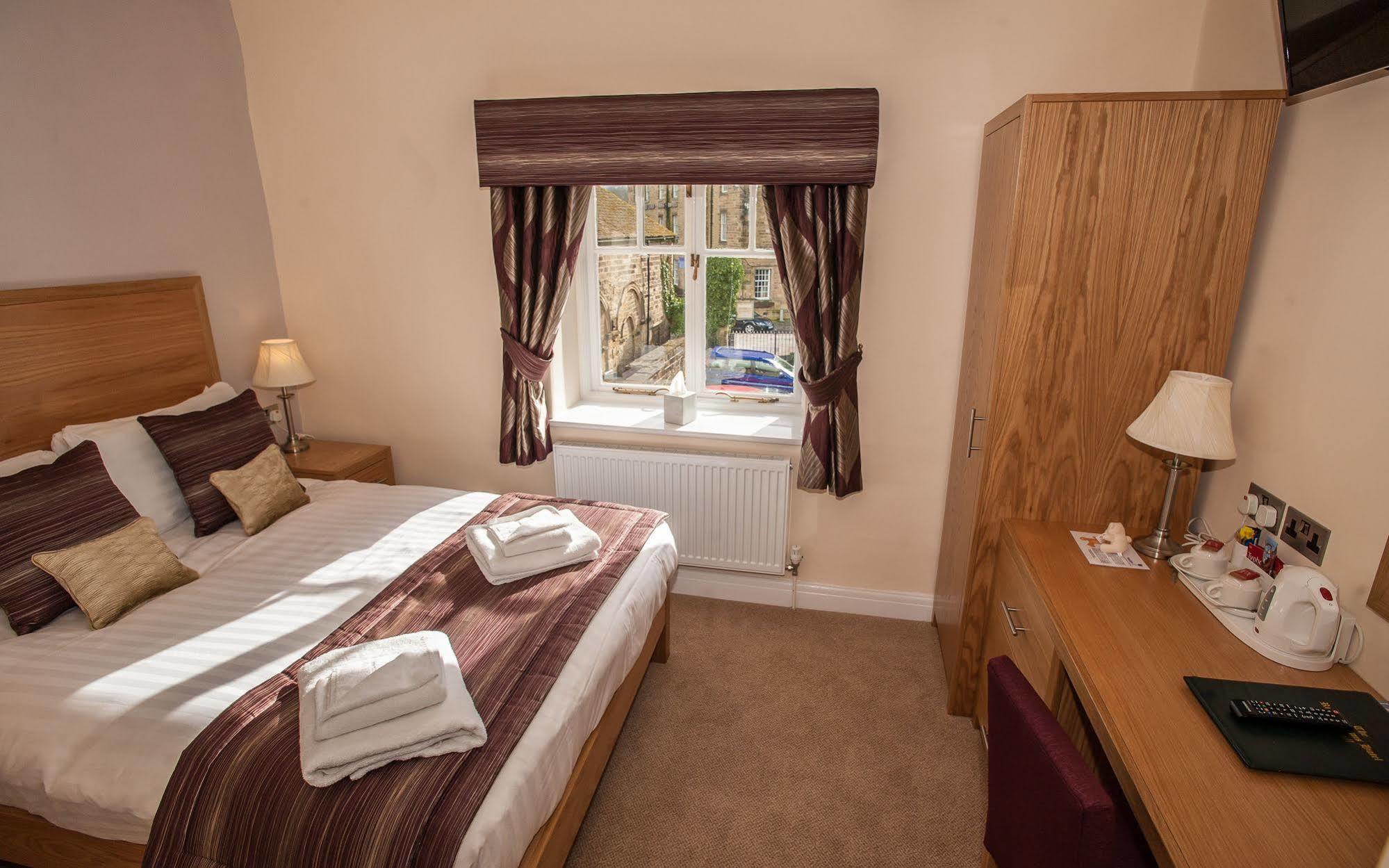 The Rutland Arms Hotel, Bakewell, Derbyshire Dış mekan fotoğraf